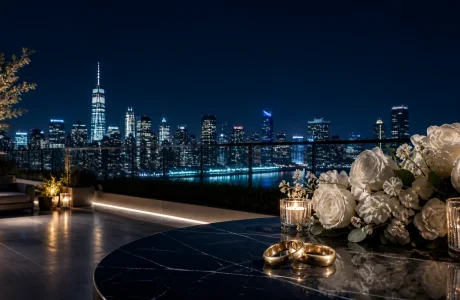 À New York, le mariage discret mais captivant de Taylor Swift et Travis Kelce fait sensation